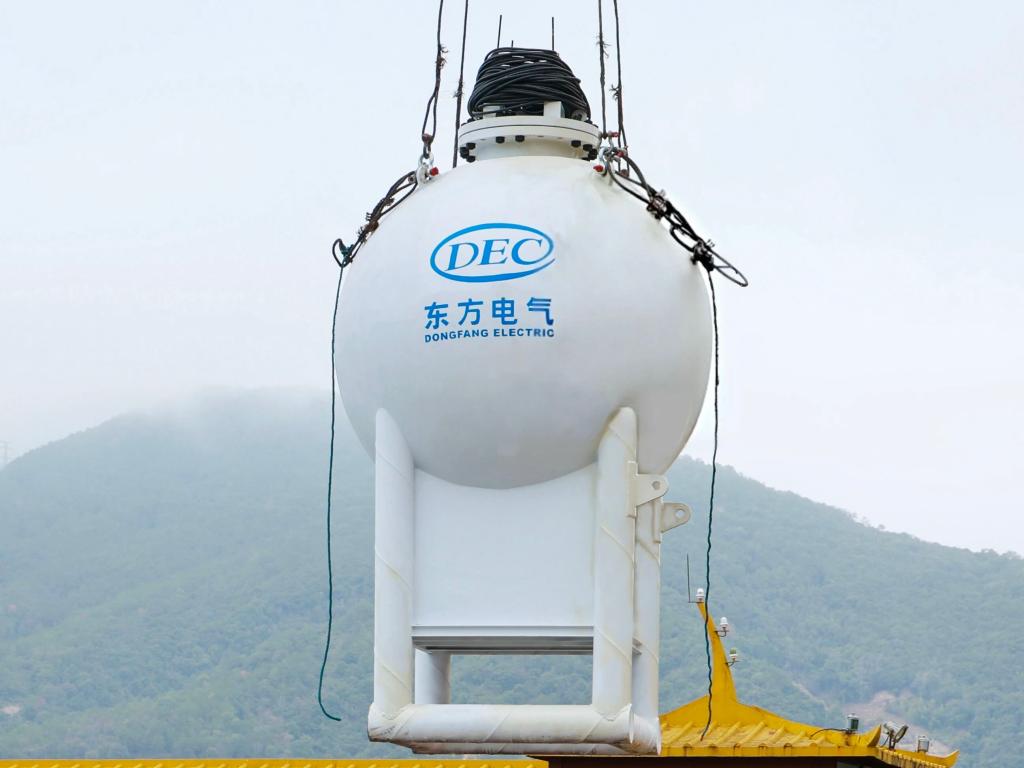 AC735320FBE002E0D52192036EC_9C714D9A_DA62