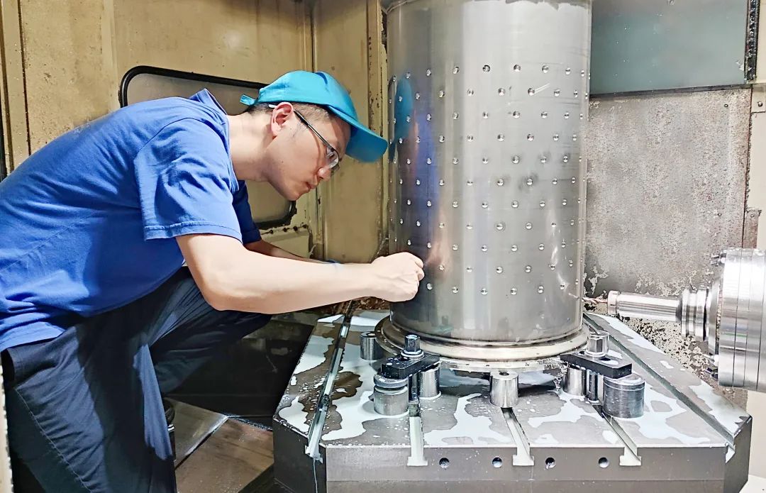 FEF1183C1812A9627019D72A2B6_01CD57D4_22363